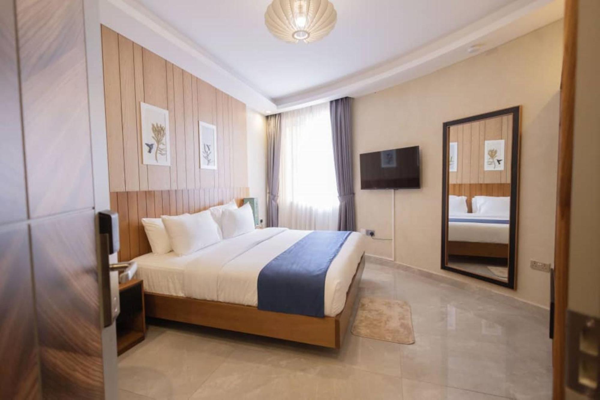 Grik Hotel - Entebbe Luaran gambar