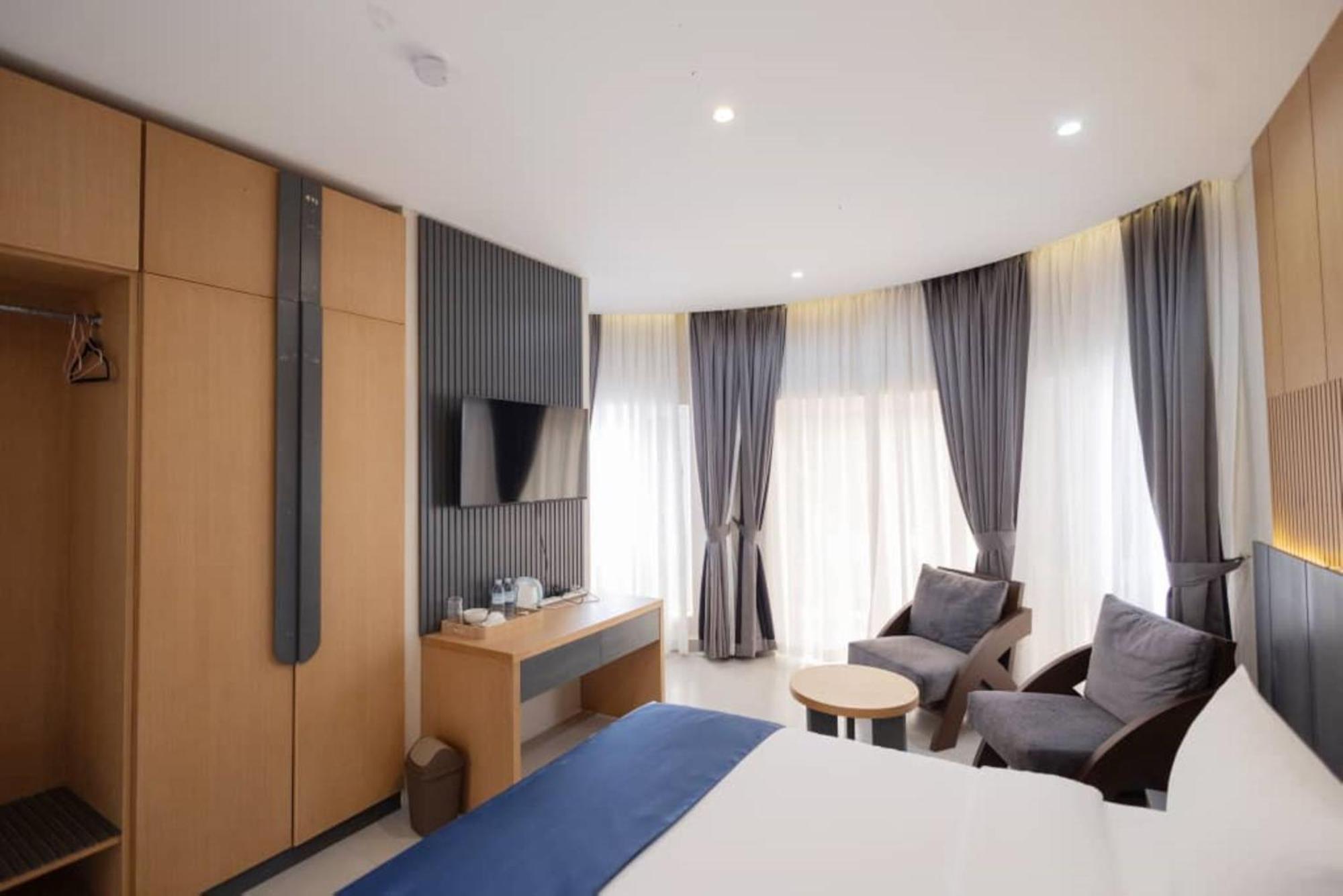 Grik Hotel - Entebbe Luaran gambar