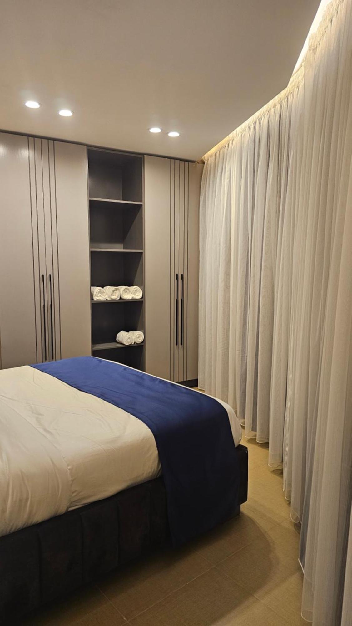 Grik Hotel - Entebbe Luaran gambar