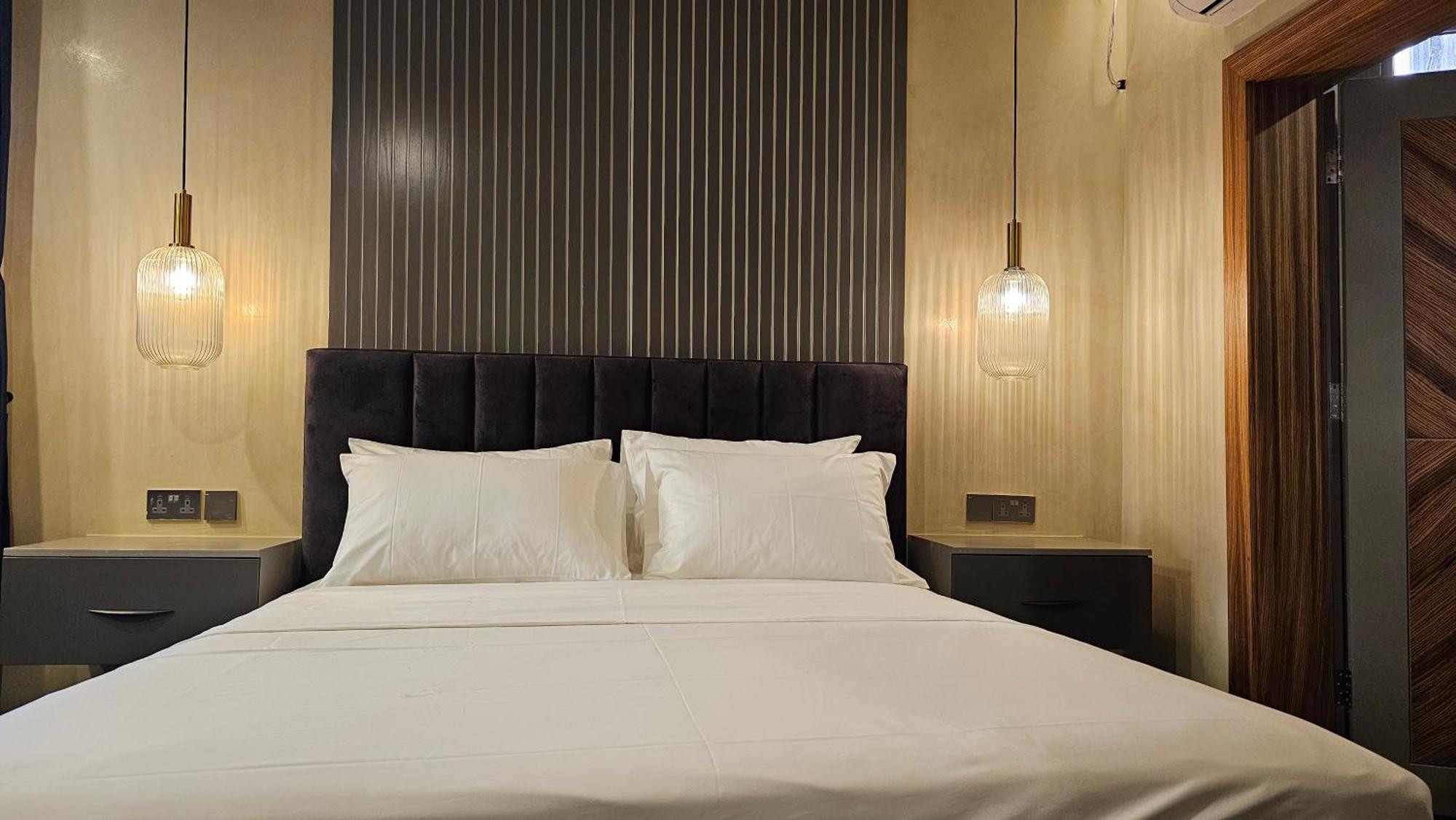Grik Hotel - Entebbe Luaran gambar