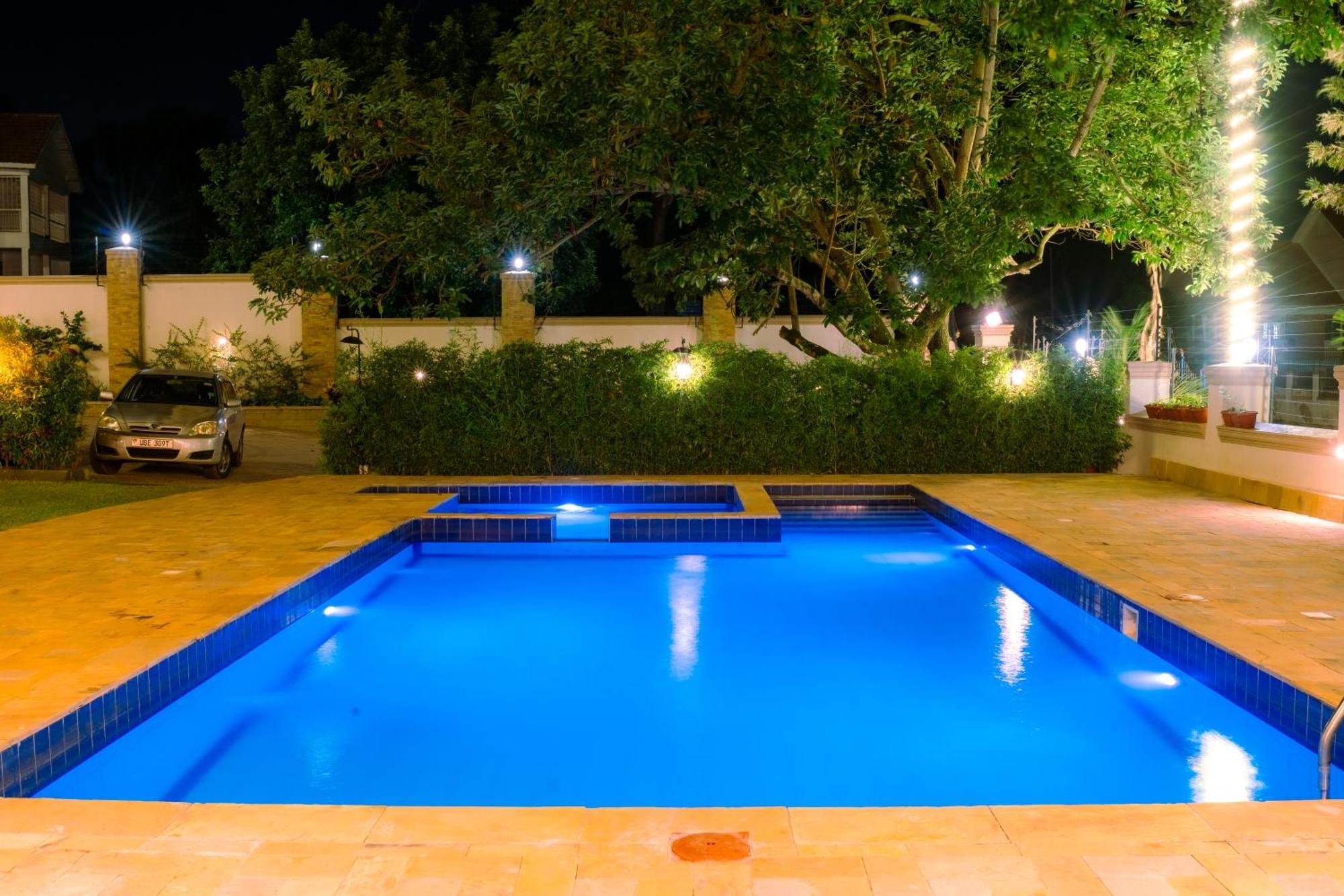 Grik Hotel - Entebbe Luaran gambar